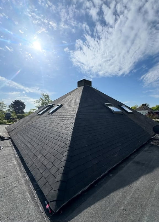 Bestaande shingles dak volledig vernieuwd